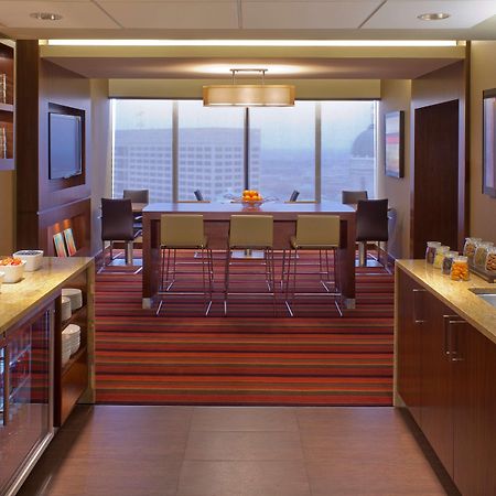 Отель Hyatt Regency Indianapolis At State Capitol Экстерьер фото