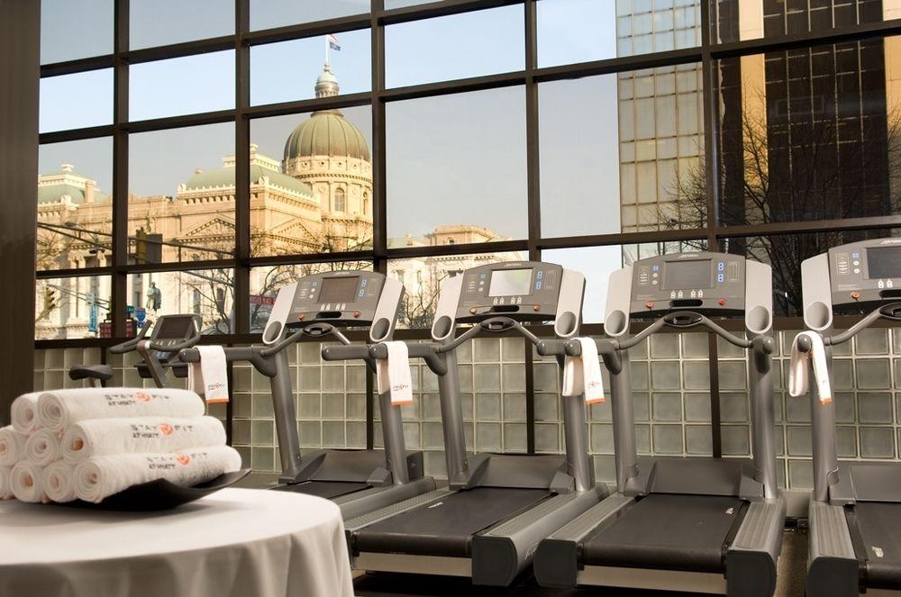 Отель Hyatt Regency Indianapolis At State Capitol Экстерьер фото
