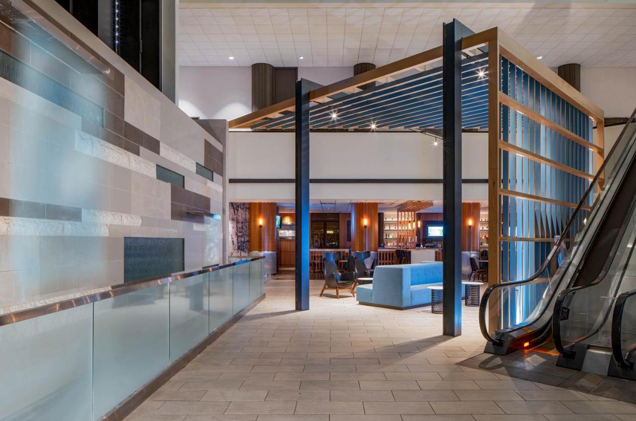Отель Hyatt Regency Indianapolis At State Capitol Экстерьер фото