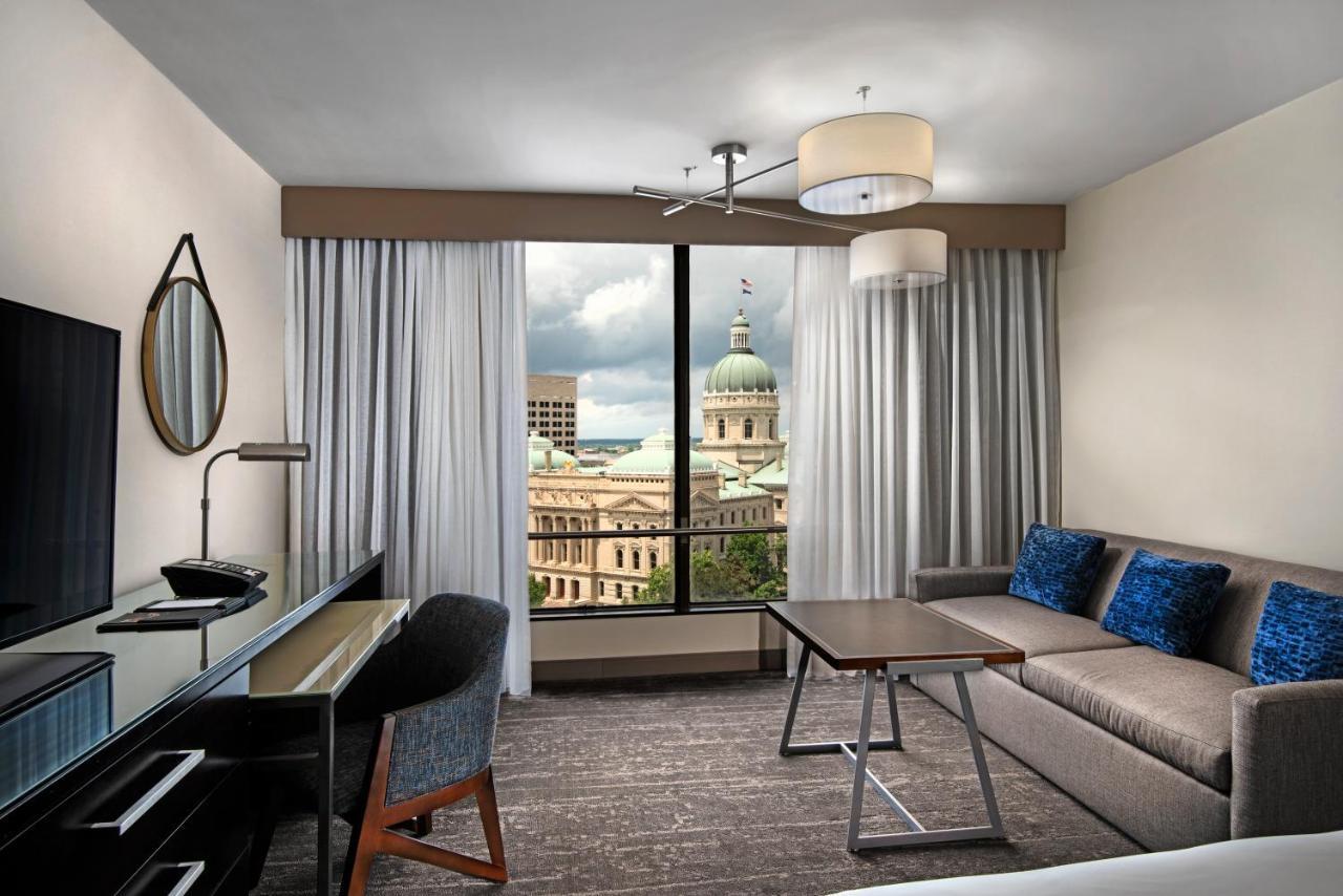 Отель Hyatt Regency Indianapolis At State Capitol Экстерьер фото