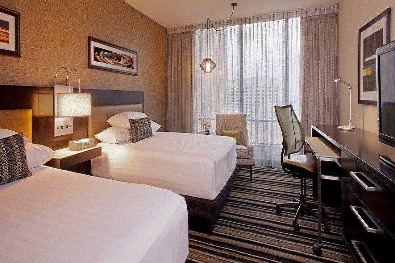 Отель Hyatt Regency Indianapolis At State Capitol Экстерьер фото